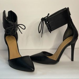 Anne Michelle Black Pointy toe Pumps Ankle strap